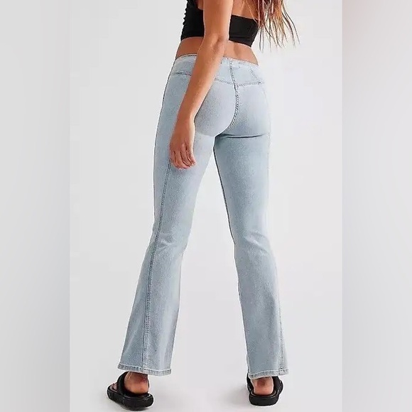 Free People Jett Low Rise flare jeans . NWT . - Picture 5 of 7